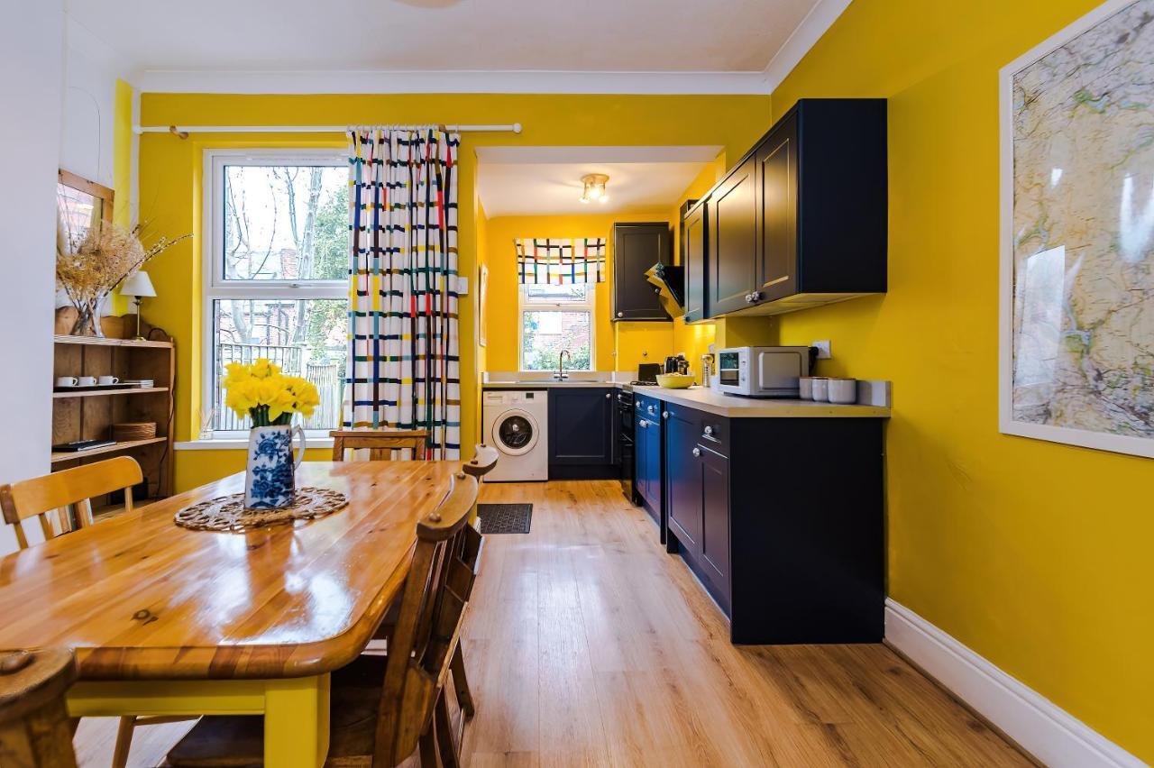 Cosy House With Garden & Parking, Sheffield Villa ภายนอก รูปภาพ