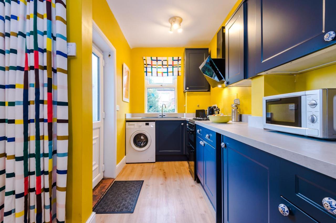 Cosy House With Garden & Parking, Sheffield Villa ภายนอก รูปภาพ