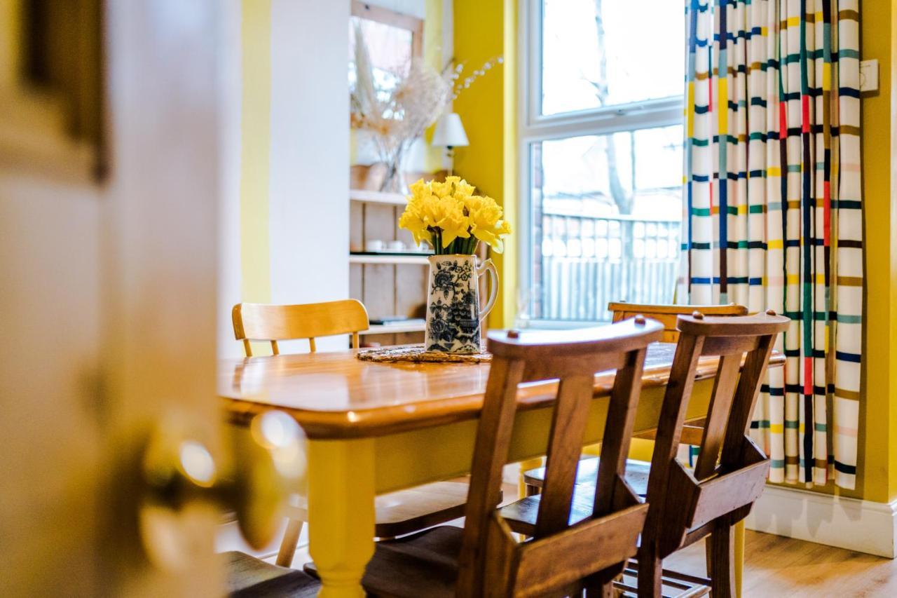 Cosy House With Garden & Parking, Sheffield Villa ภายนอก รูปภาพ