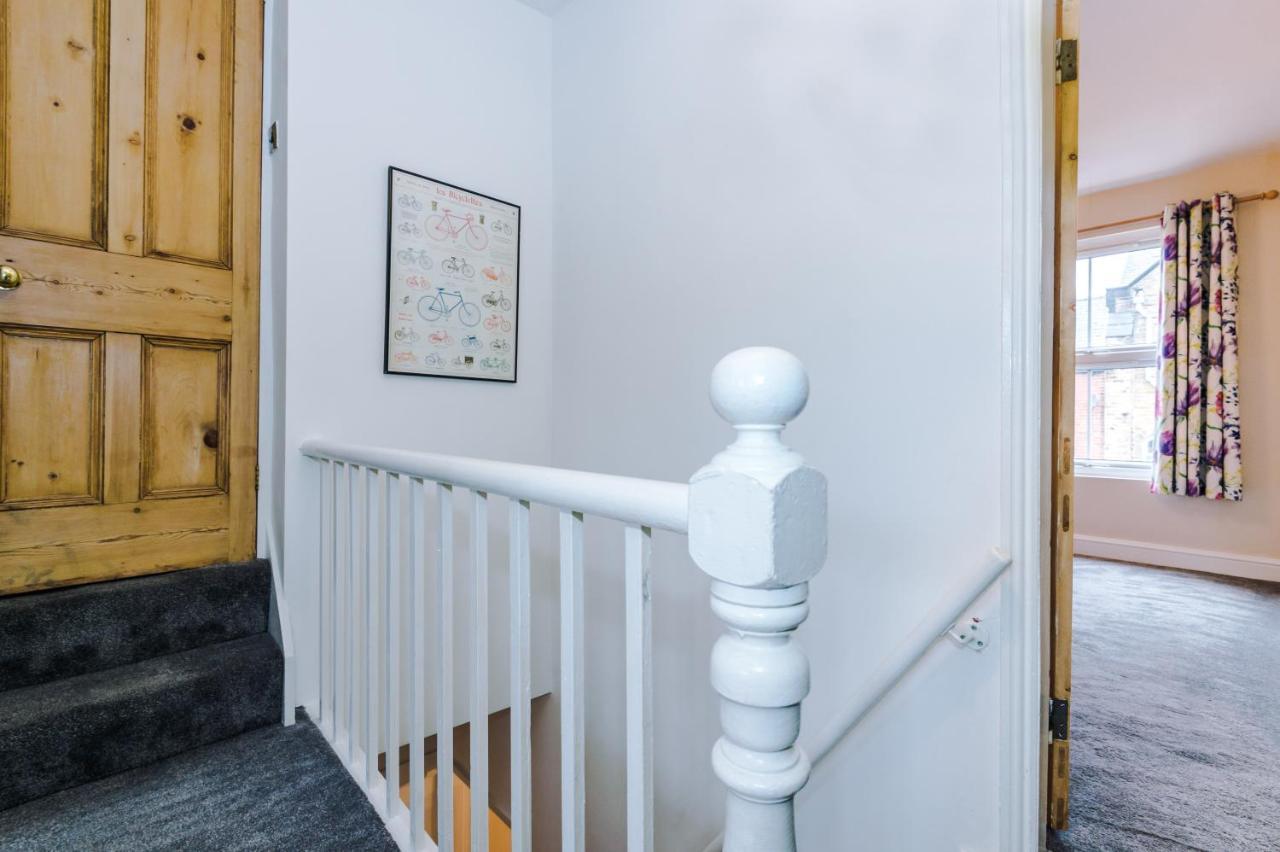 Cosy House With Garden & Parking, Sheffield Villa ภายนอก รูปภาพ