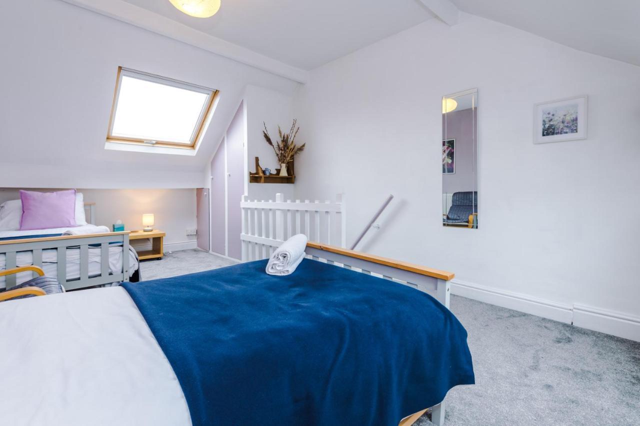 Cosy House With Garden & Parking, Sheffield Villa ภายนอก รูปภาพ
