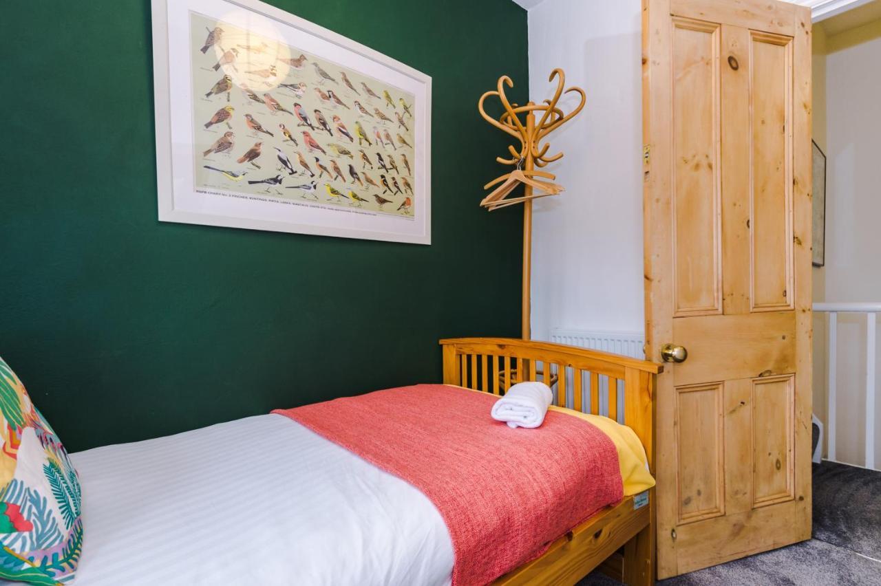 Cosy House With Garden & Parking, Sheffield Villa ภายนอก รูปภาพ